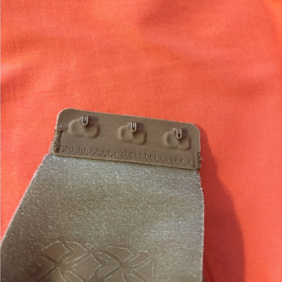 Strapless Bra - Picture 4 of 5